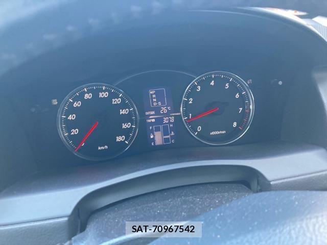Toyota MARK X 2006-02 7328173-23