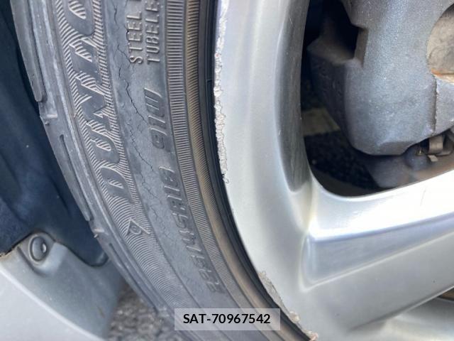 Toyota MARK X 2006-02 7328173-8