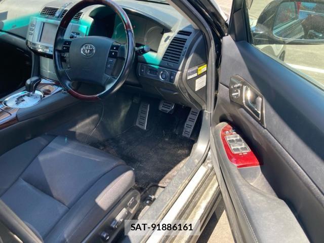 Toyota MARK X 2005-05 7328172-11