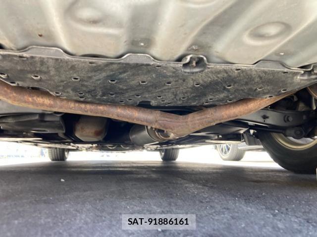 Toyota MARK X 2005-05 7328172-5