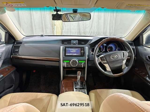 Toyota MARK X 2016-11 7358609-14