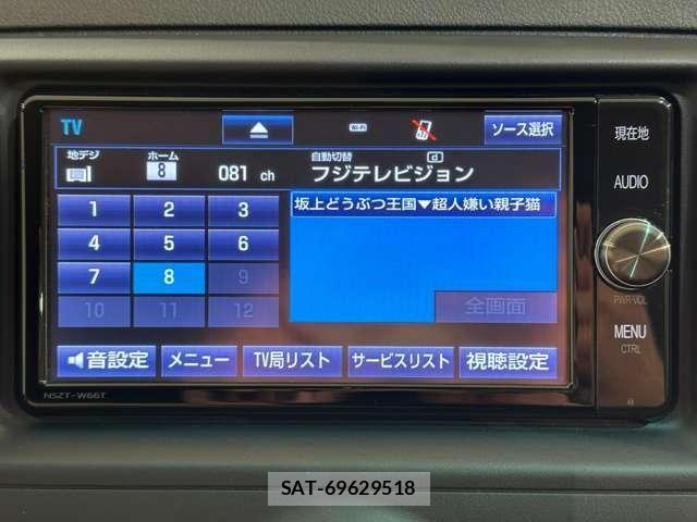Toyota MARK X 2016-11 7358609-17