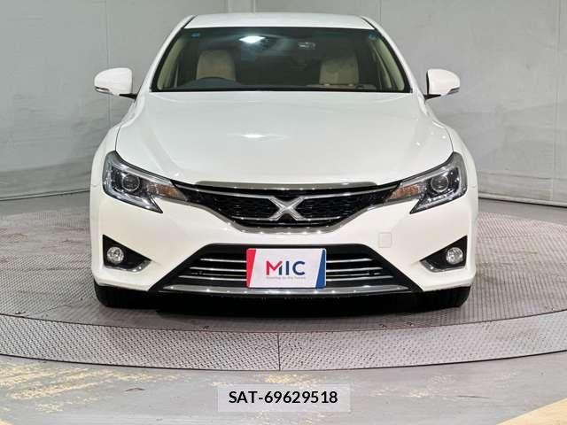 Toyota MARK X 2016-11 7358609-2