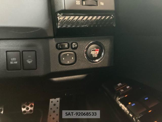 Toyota MARK X 2019-06 7358605-22