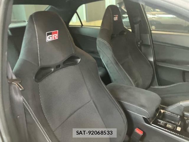 Toyota MARK X 2019-06 7358605-7