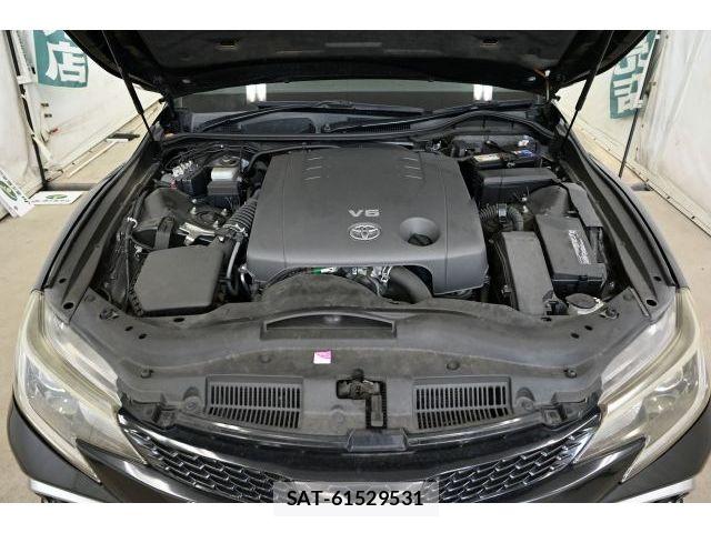 Toyota MARK X 2017-04 7358614-13