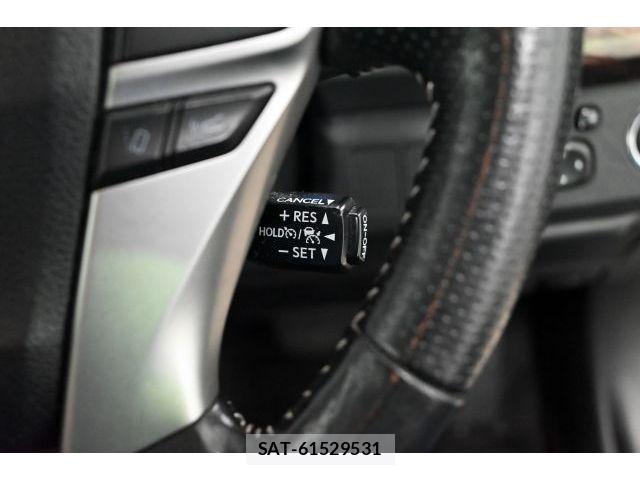 Toyota MARK X 2017-04 7358614-23