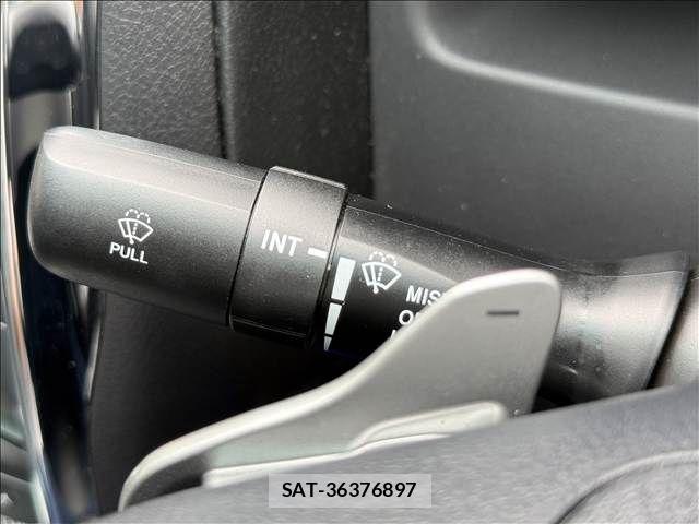 Toyota MARK X 2012-01 7358610-27