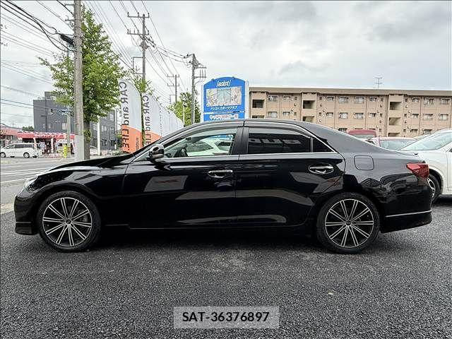 Toyota MARK X 2012-01 7358610-5