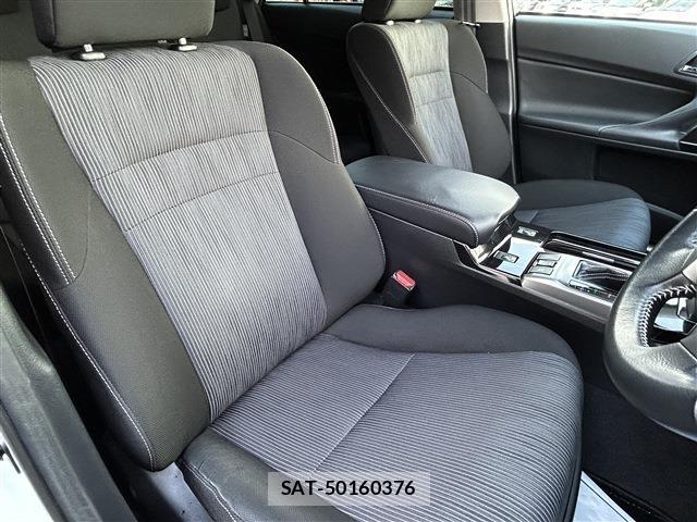 Toyota MARK X 2017-03 7455525-23