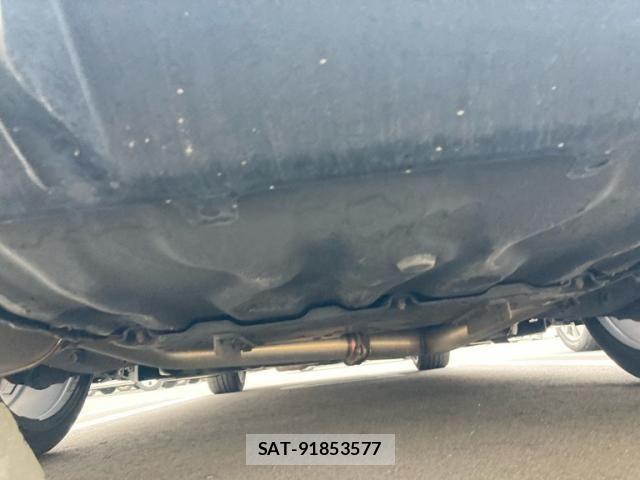 Toyota MARK X 2013-10 7455533-11