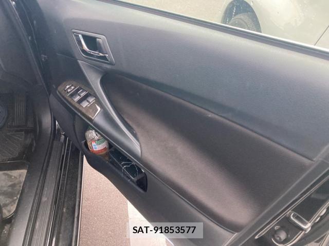Toyota MARK X 2013-10 7455533-13