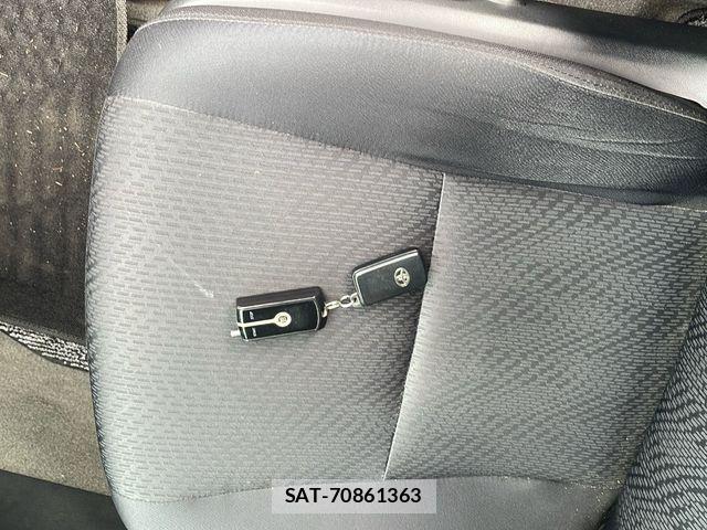 Toyota MARK X 2010-11 7501371-13