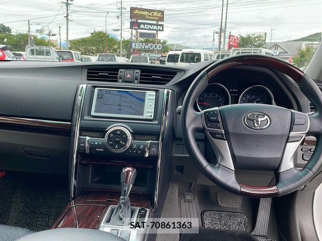 Toyota MARK X 2010-11 7501371-20