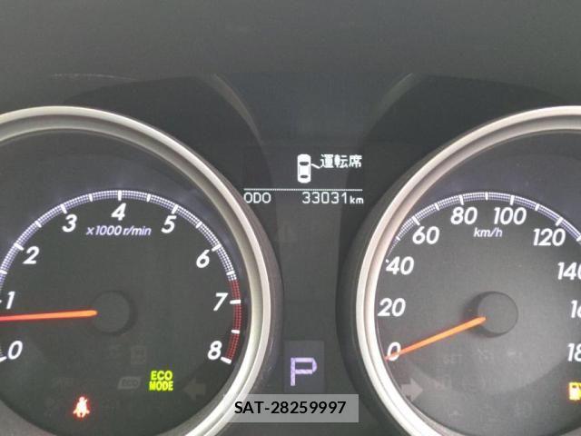 Toyota MARK X 2017-08 7501369-28