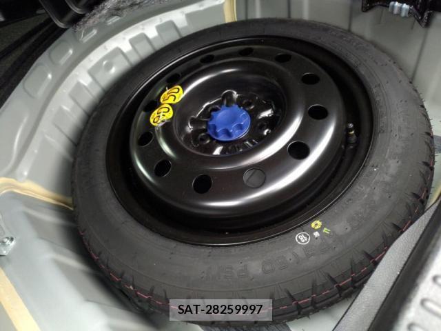 Toyota MARK X 2017-08 7501369-29