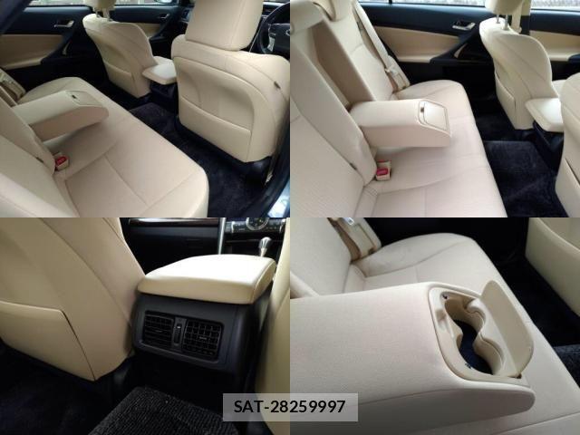 Toyota MARK X 2017-08 7501369-6