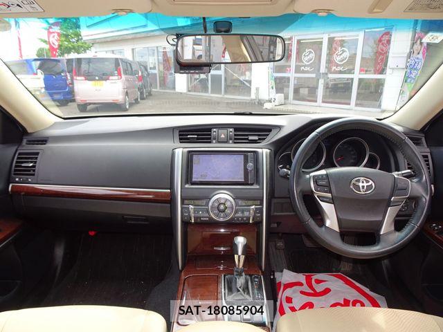 Toyota MARK X 2013-08 7501372-18