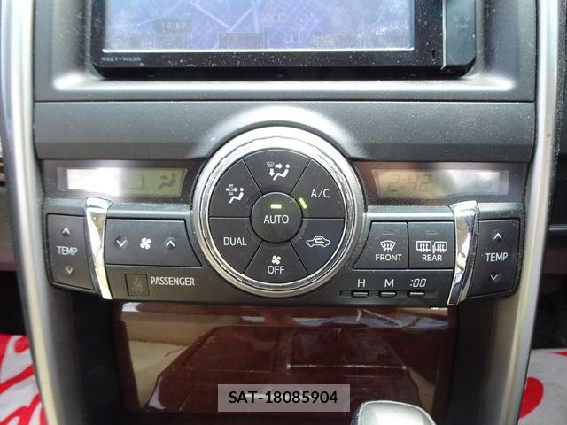 Toyota MARK X 2013-08 7501372-24