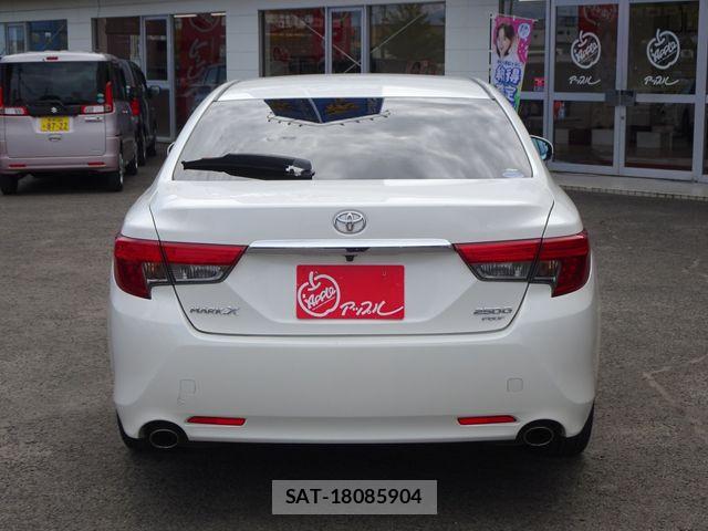 Toyota MARK X 2013-08 7501372-6