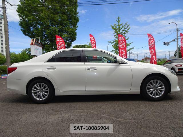 Toyota MARK X 2013-08 7501372-7