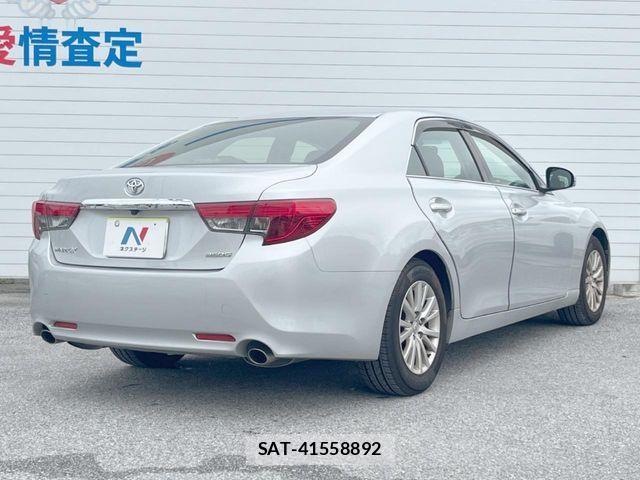 Toyota MARK X 2015-11 7509098-16