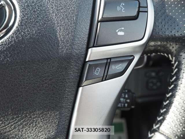 Toyota MARK X 2017-06 7501370-11