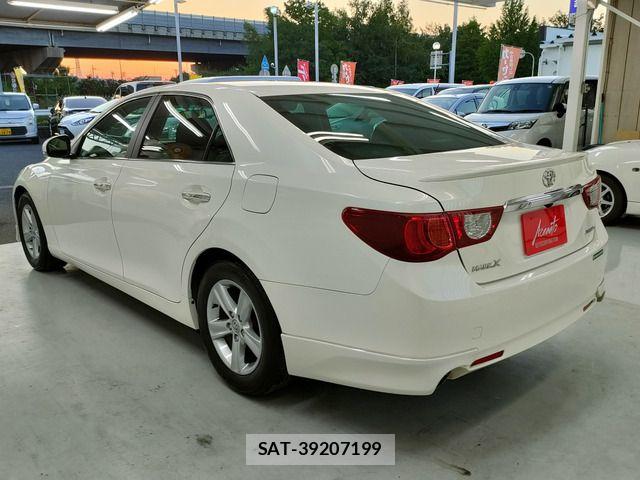 Toyota MARK X 2010-07 7562385-1