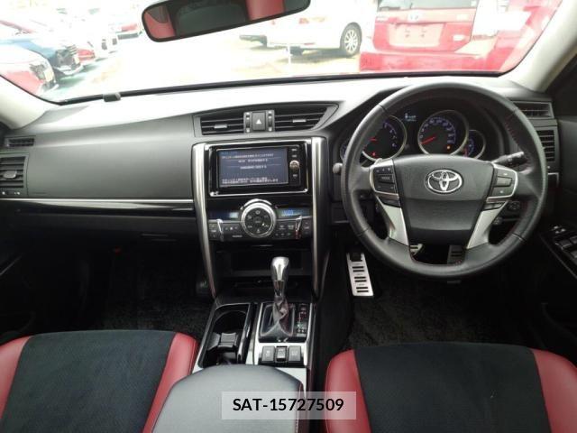 Toyota MARK X 2017-04 7617815-2