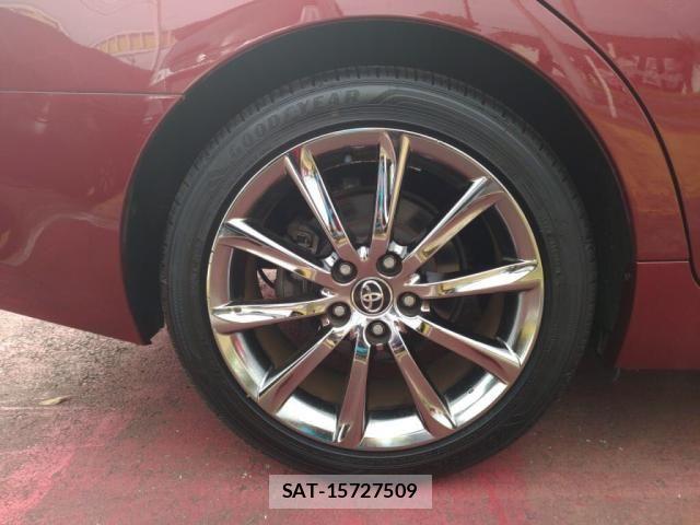 Toyota MARK X 2017-04 7617815-29