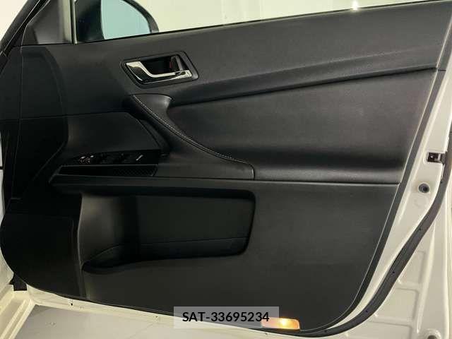 Toyota MARK X 2019-08 7617813-13
