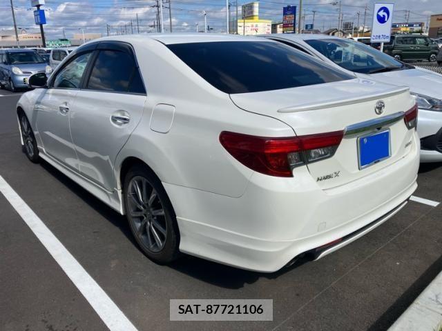 Toyota MARK X 2012-08 7617819-2
