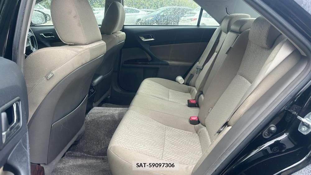 Toyota MARK X 2010 7230131-9