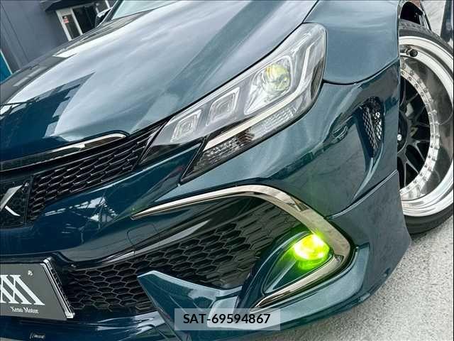 Toyota MARK X 2019-08 7725284-1