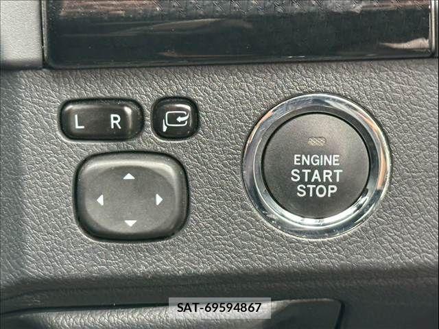 Toyota MARK X 2019-08 7725284-20
