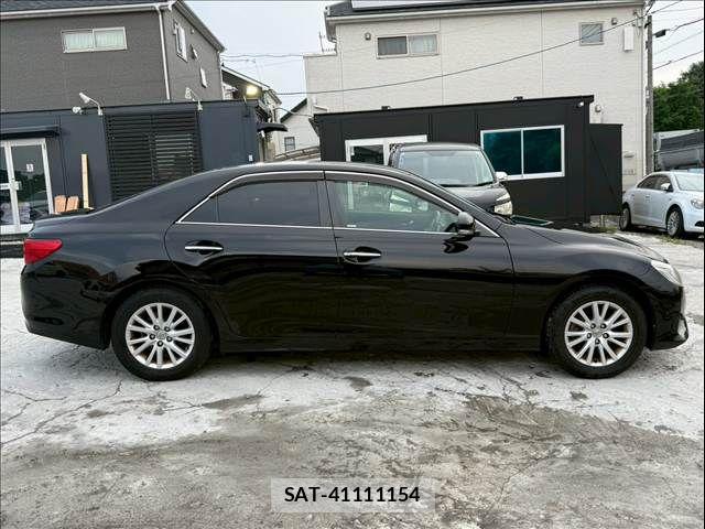 Toyota MARK X 2013-06 7725286-12