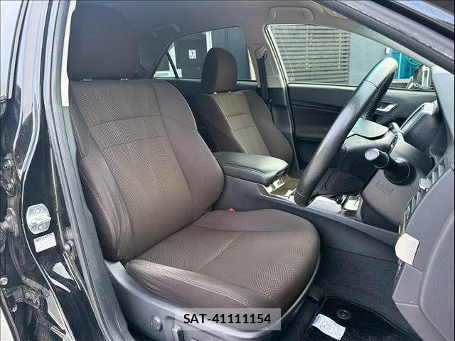 Toyota MARK X 2013-06 7725286-27