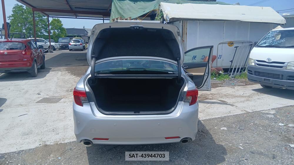 Toyota MARK X 2012-09 7059358-23
