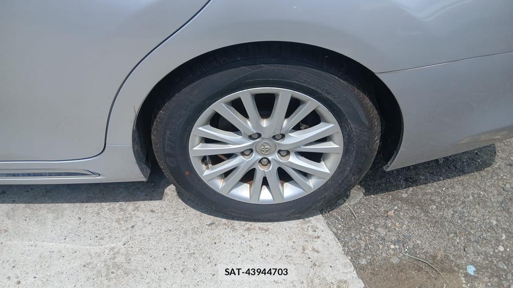 Toyota MARK X 2012-09 7059358-27