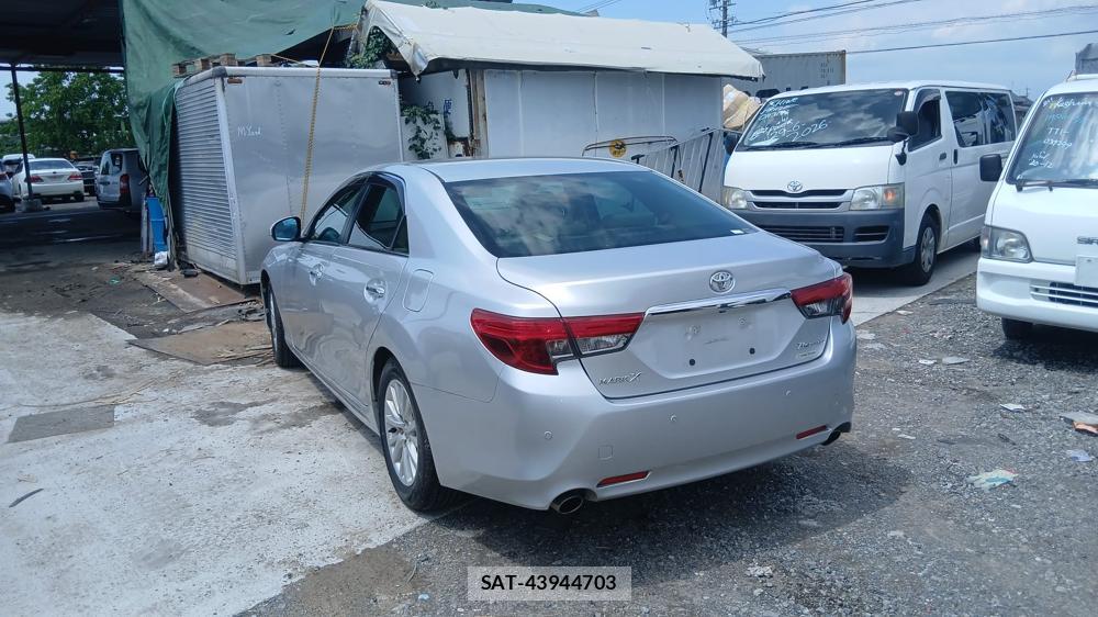 Toyota MARK X 2012-09 7059358-2