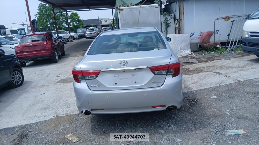 Toyota MARK X 2012-09 7059358-3