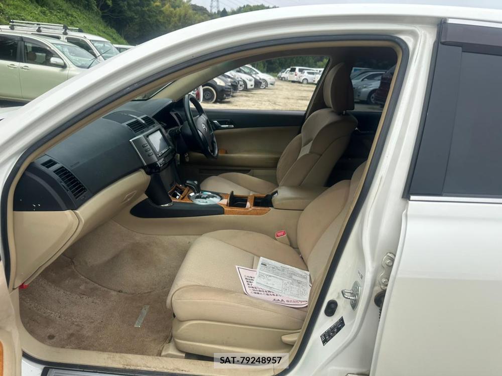 Toyota MARK X 2006-03 7353015-10