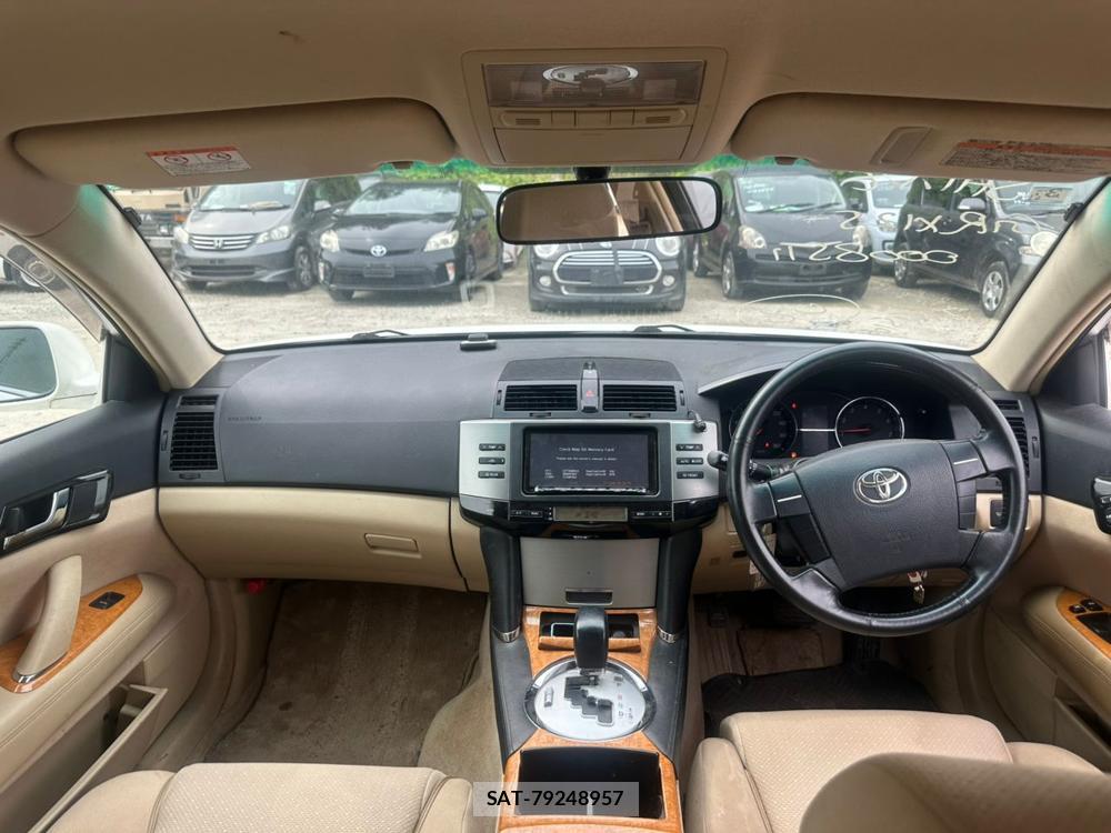Toyota MARK X 2006-03 7353015-12