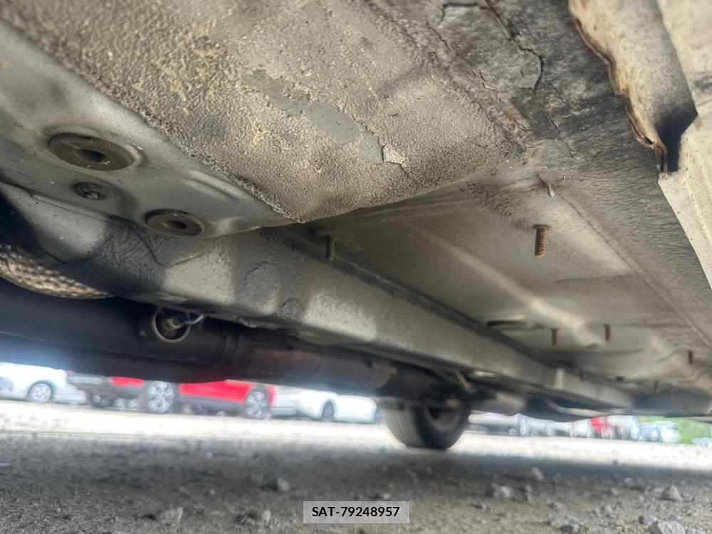 Toyota MARK X 2006-03 7353015-33