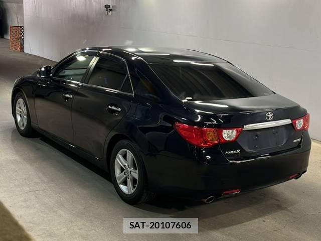 Toyota MARK X 2012-03 7749320-2