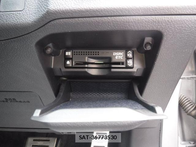 Toyota MARK X 2013-03 7786727-18