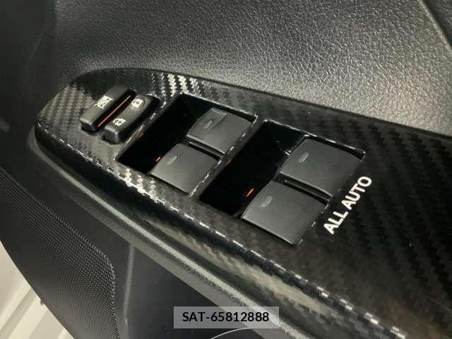 Toyota MARK X 2013-06 7786720-14