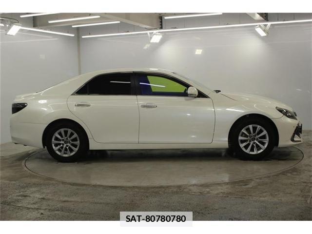 Toyota MARK X 2017-11 7786718-3