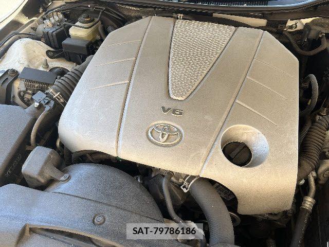 Toyota MARK X 2013-06 7786729-27