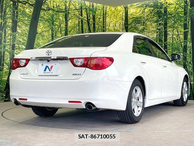 Toyota MARK X 2012-02 7786715-16